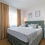 公寓 Kety,trogir 特罗吉尔