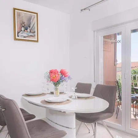 아파트 Kety,trogir *